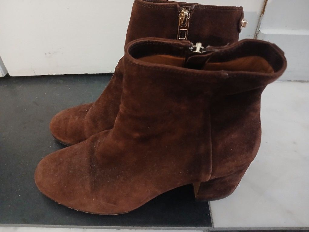 COACH Brown Suede Boots. Size 8. Ex. Cond.