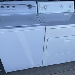 Kenmore Large Capacity Heavy Duty Washer And Gas Dryer 