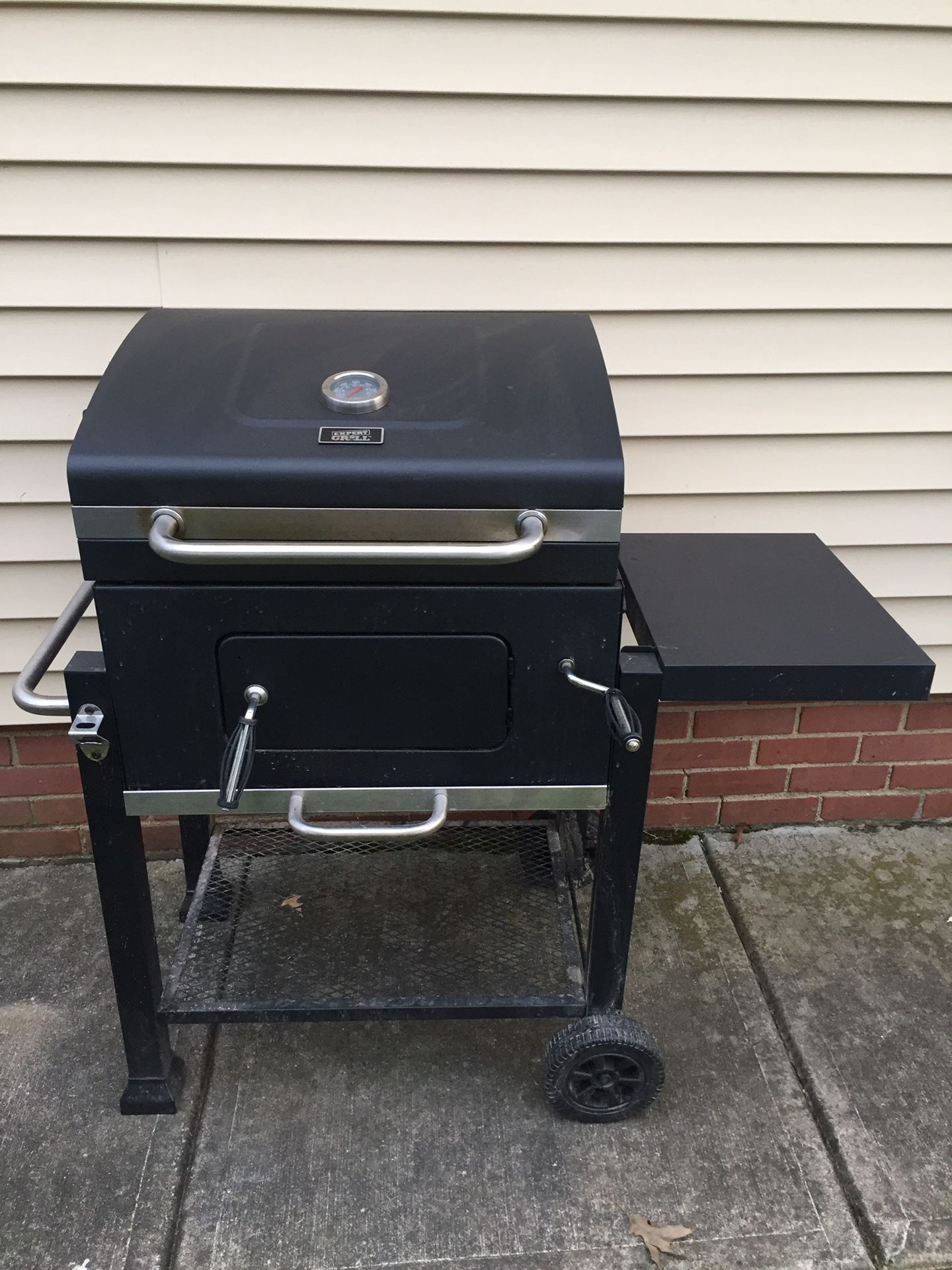 Expert Grill 24 inch charcoal grill for Sale in South Euclid, OH OfferUp
