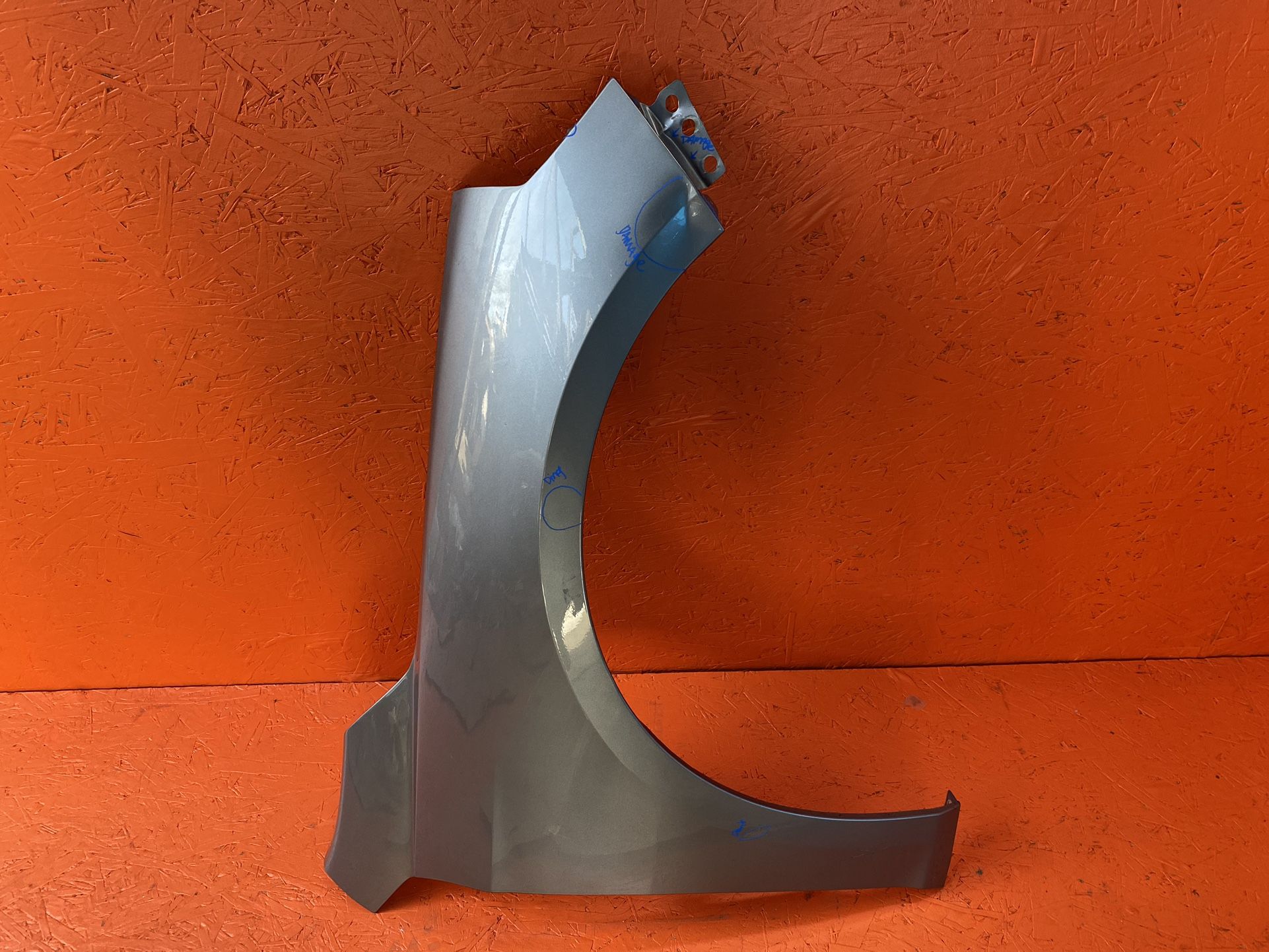 2016 - 2023 CHEVROLET MALIBU RIGHT PASSENGER SIDE FENDER PANEL OEM