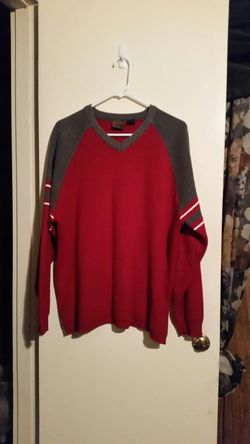 XL Men's Levis Sweater