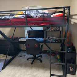 Full Metal Loft Bed W/Desk