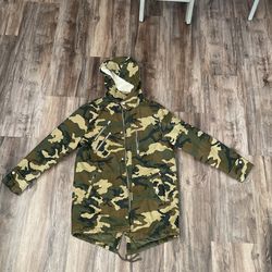 Men’s Camo Jacket Size Large