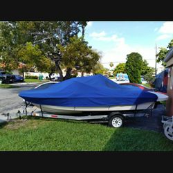 Boat Bote Bayliner 19ft