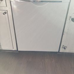 Dishwasher for sale