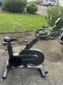 Exercise bike OVICK XCycle Q200