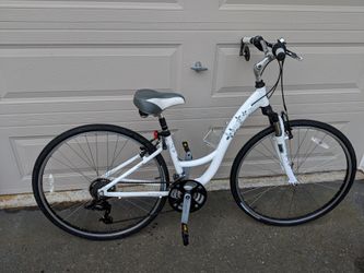 Trek 710 on sale women's hybrid bike