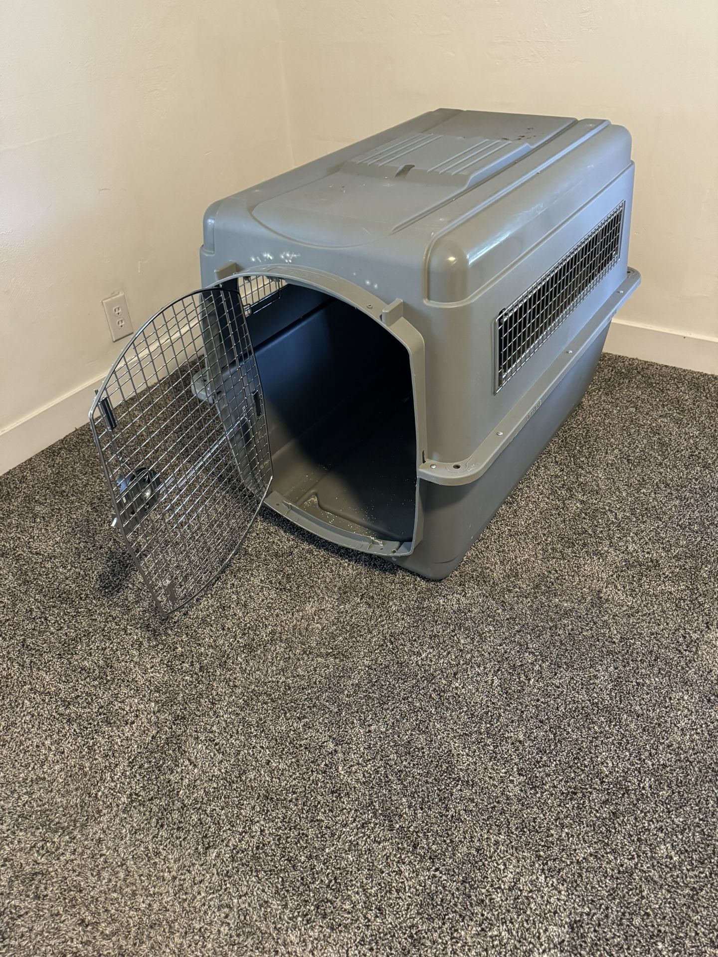 Large Pet Kennel
