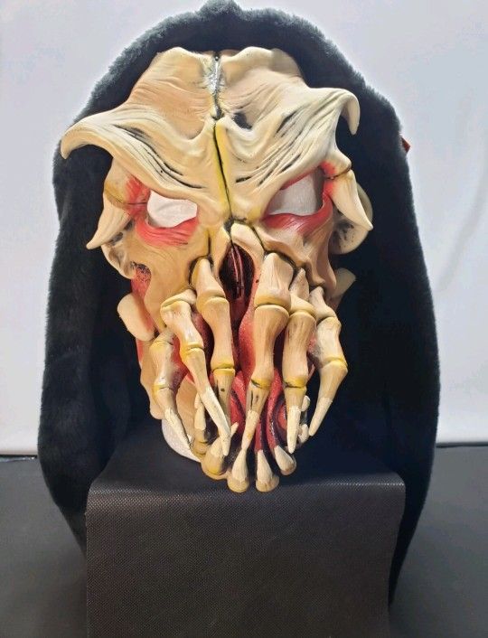 VINTAGE HALLOWEEN MASK 