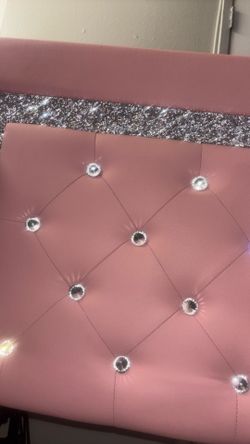 Pink diamond bed full size need gone asap