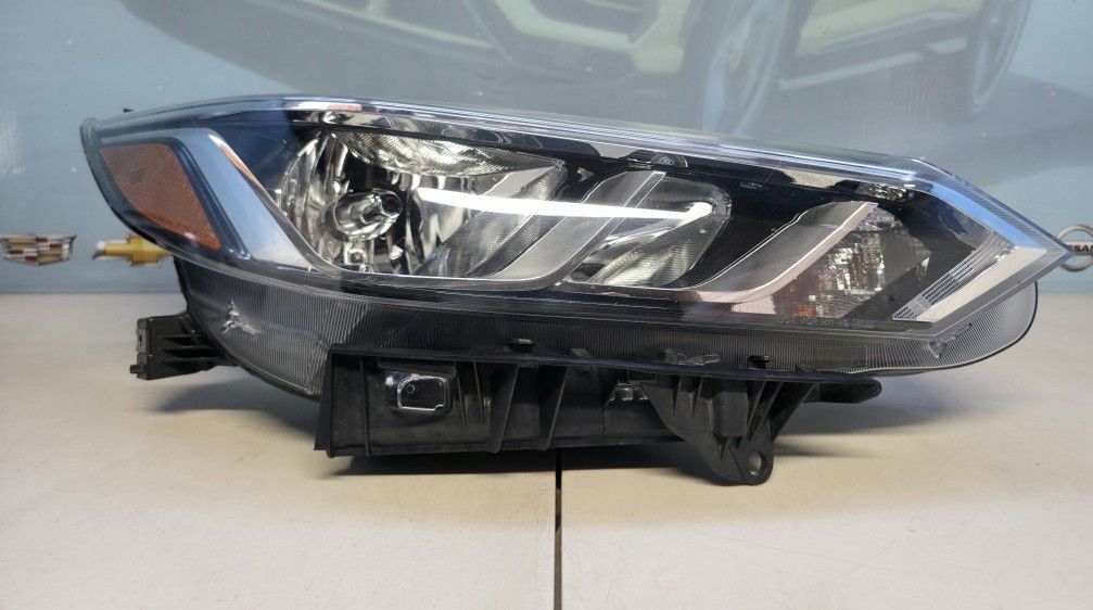 2020-2023 NISSAN SENTRA RIGHT HALOGEN HEADLIGHT 