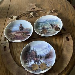 Plate Rack And Plates