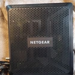 Netgear Modem AC 1900 WIFI CABLE MODEM ROUTER