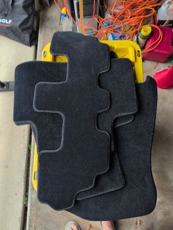 Entire set of Genesis gv80 floor mats