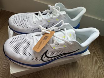 Nike Men Size 13- Quest 6