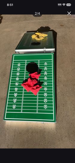 Bean bag toss game