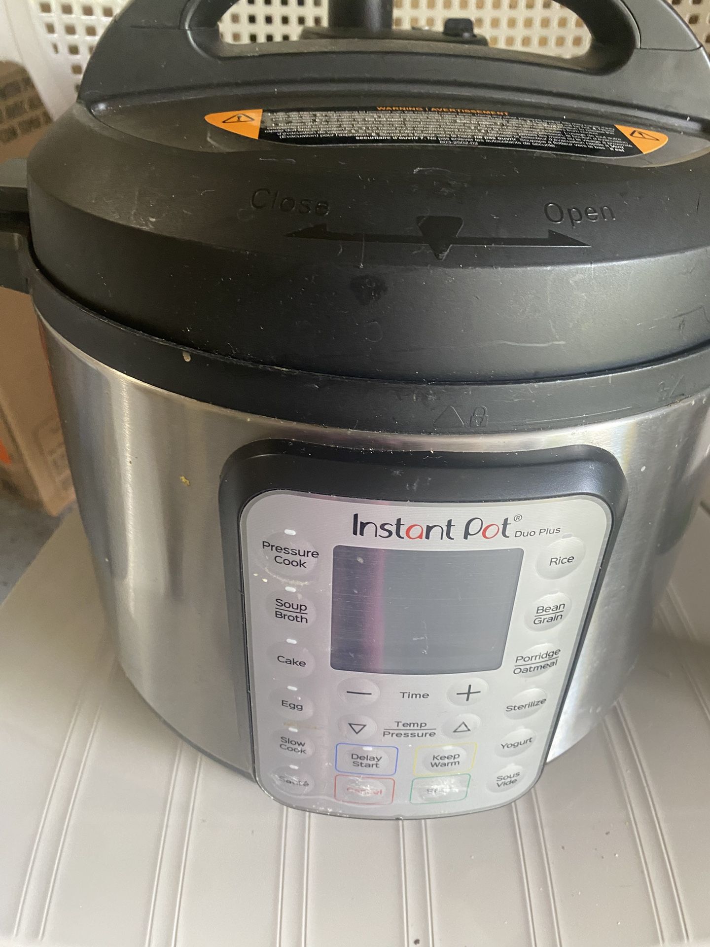 Instant Pot Duo Plus 9-in-1 Multicooker, Pressure Cooker, Slow Cook, Rice Maker, Steamer, Sauté, Yogurt, Warmer & Sterilizer, Includes App With Over 8