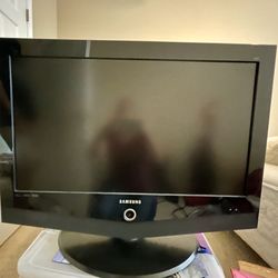 32” Samsung TV 