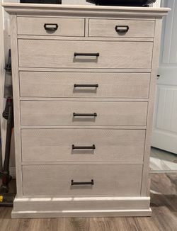 White wooden dresser