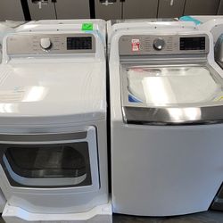 New LG Large Capacity Top Loading Washer And NEW LG Gas Dryer Set 