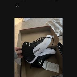 Air Jordan 12 Sz 9 250