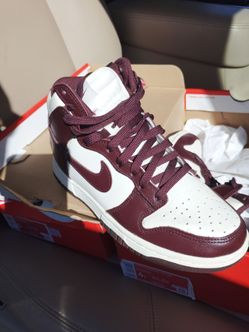 Nike dunk mids  kids size 5 and 1/2