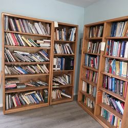 Books FREE. 100's Available Must Pick Up