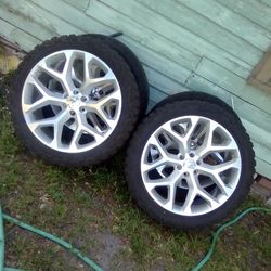 4 (  24")Chrome Rims For $150.00 Each Rim