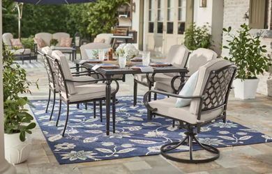 Laurel oaks piece dining diaperish set