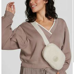 VS Sherpa Fanny Pack/Crossbody Belt Bag