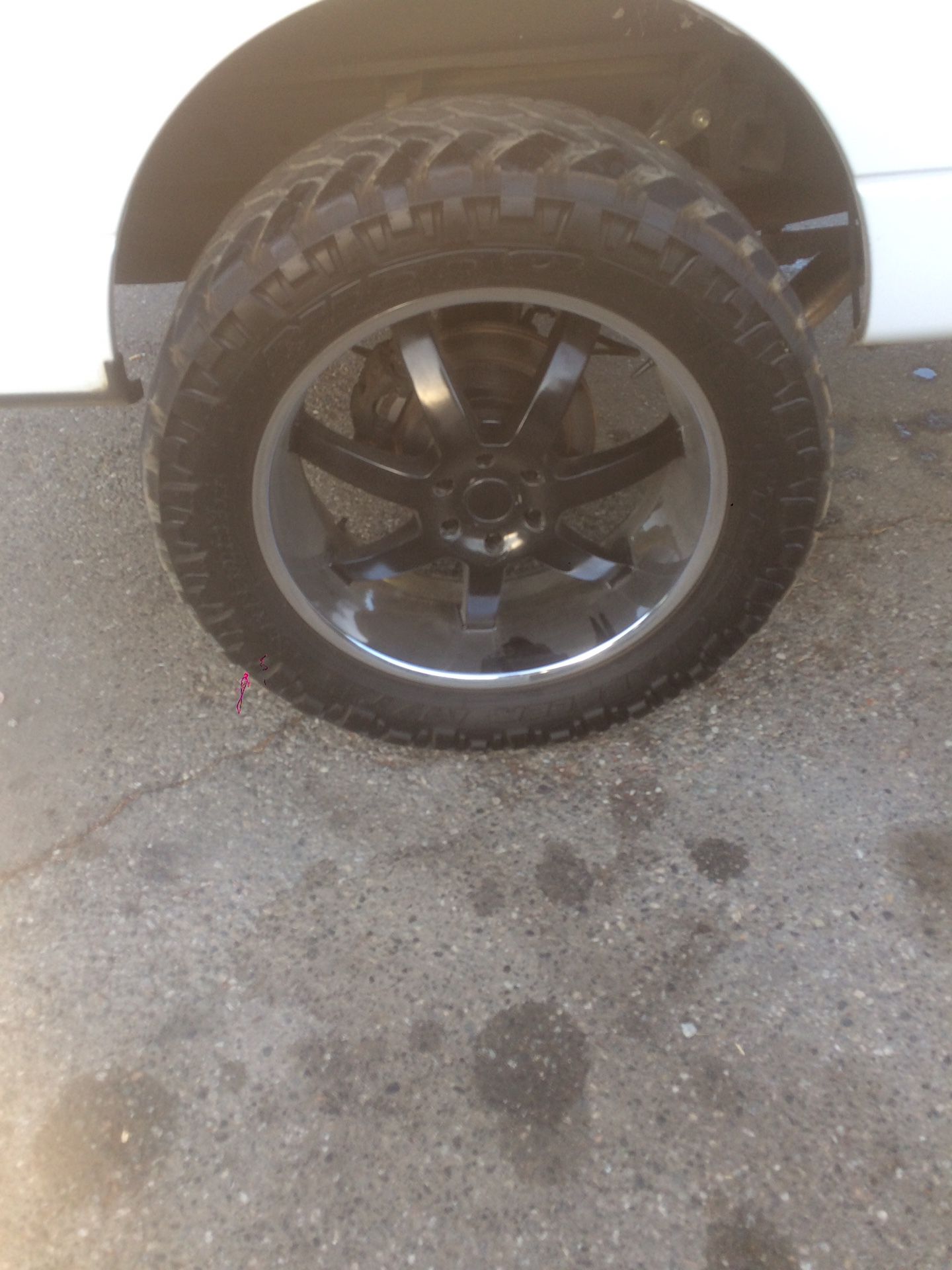 38/13.5/24! 6 lug chevy/Toyota, tires have 80 percent left 900$