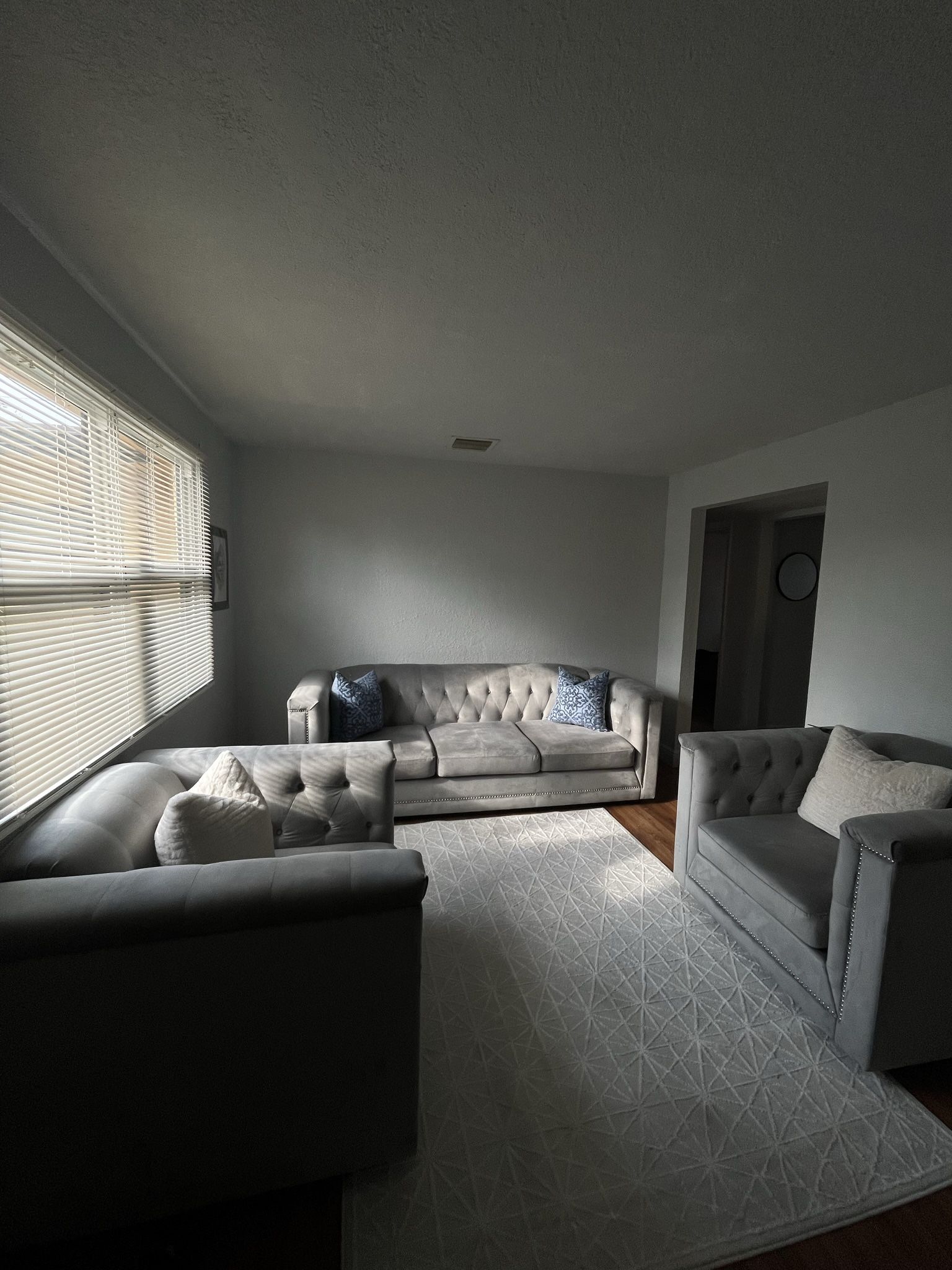 3 PIECE LUXURY LIVING ROOM SET