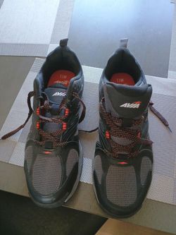 Avia cross trainers