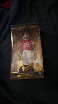 Colectible Patrick Mahomes action funko pop figure