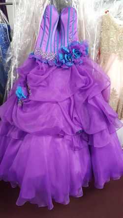 Brand new Allure bridal dress corset back size 4