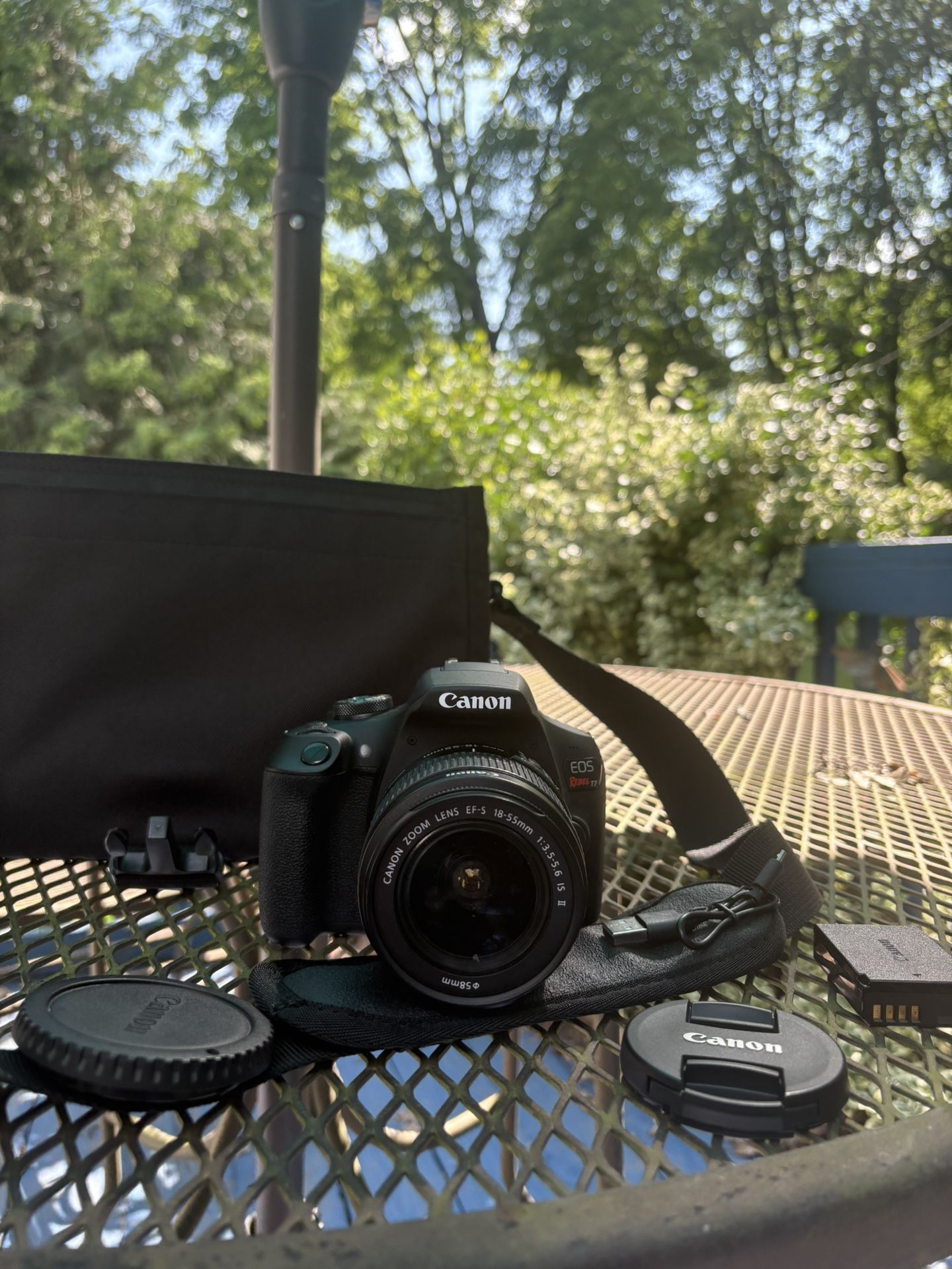 Canon EOS Rebel T7