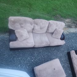 3 Peice Couch