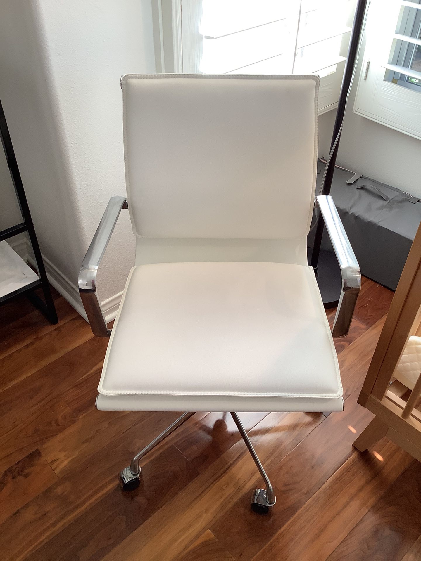 Laura Davidson Lexi padded Office chair