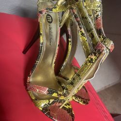 8 1/2 Women’s Heels 