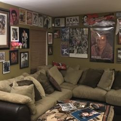 Corner Sectional Couch With Ottoman. 