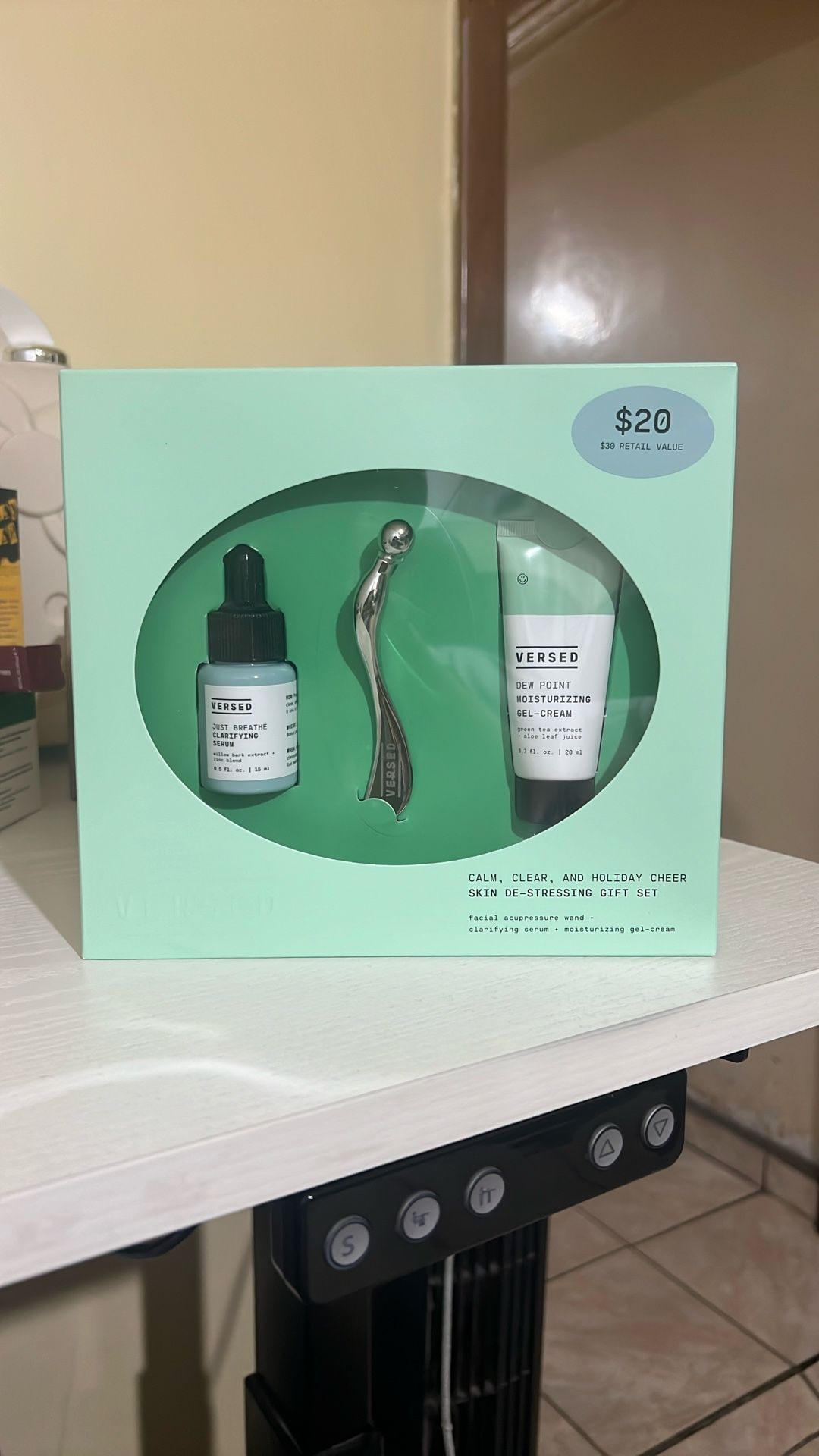 VERSED Skin De-STRESSING Gift Set