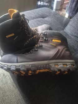 Dewalt work boots