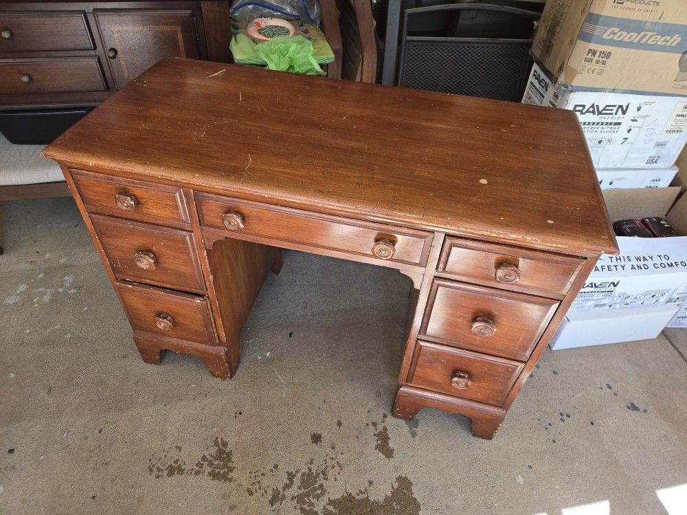 Vintage Vanity/desk