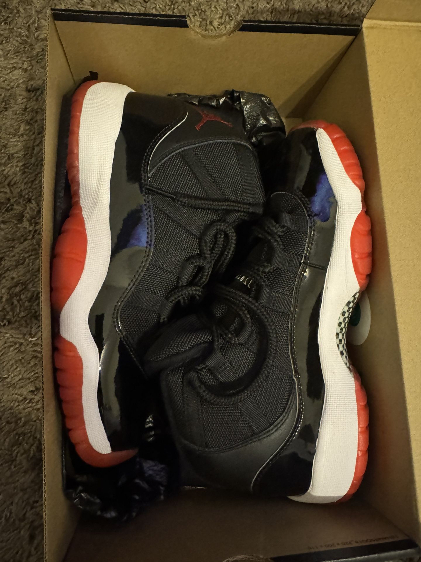 Bred 11s Dead stock Jordans