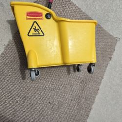 Mop Bucket 