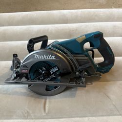 Makita 40V Max XGT Brushless Cordless Rear Handle 7-1/4 in. Circular Saw (Tool Only)