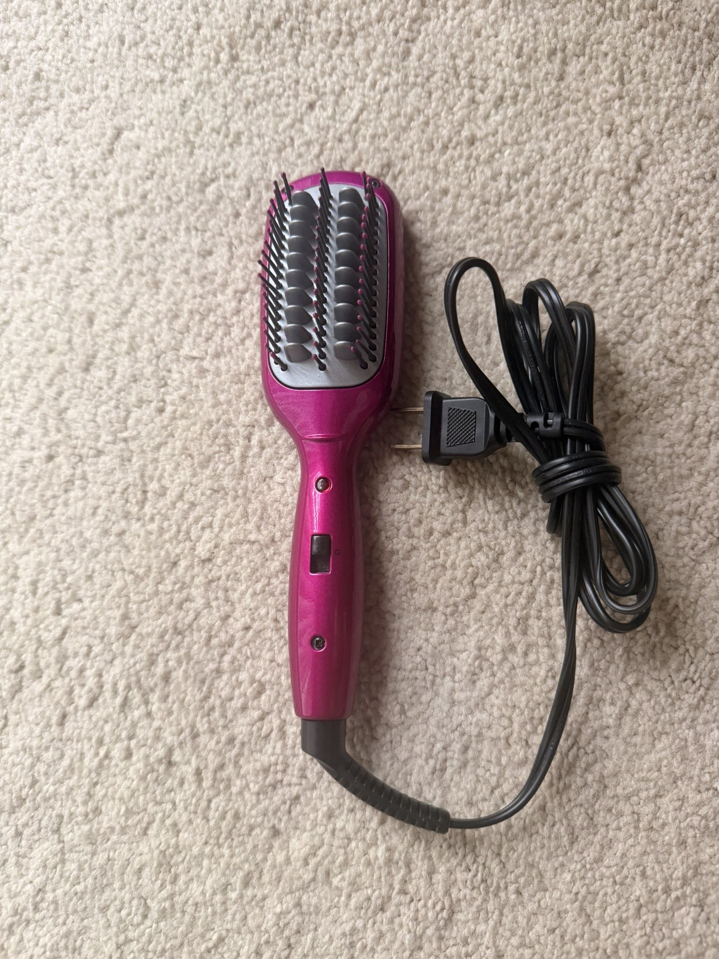 Conair MiniPro Ceramic Hair Straightening Brush, Mini Hot Brush, Pink