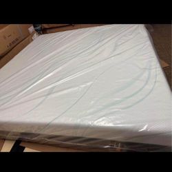 Brand New King Size Tempur Pedic Pro Adapt Firm Mattress!!