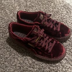 Puma Fenty Burgundy Velvet Size 8.5 Rihanna Shoes Or Trade