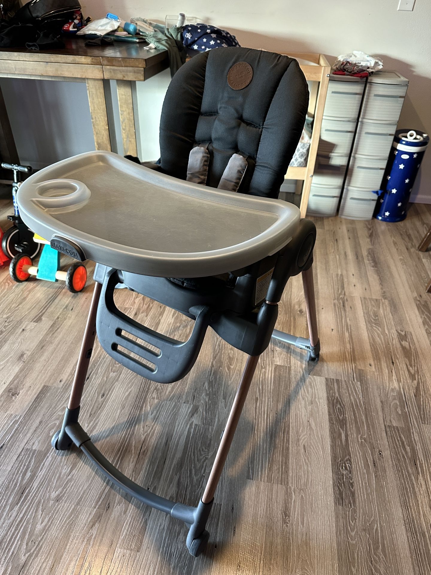 Maxi cosi 6 in 1 Minla high chair ( cash only)